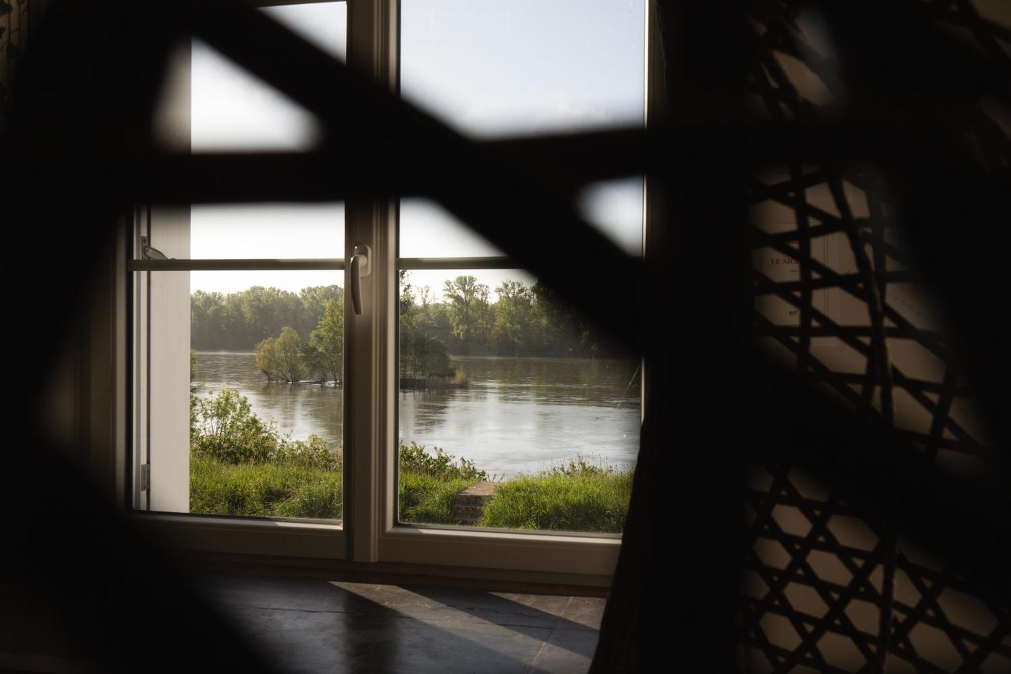 Jacuzzi Et Vue Sur Loire - Maison D'Hotes L'Odyssee La Chapelle-sur-Loire Экстерьер фото